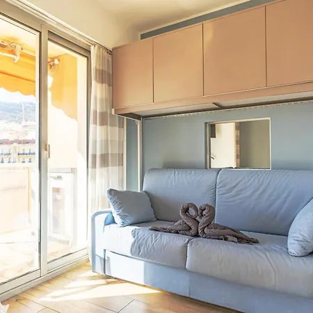 Classbnb - Elegant In Monte Carlo