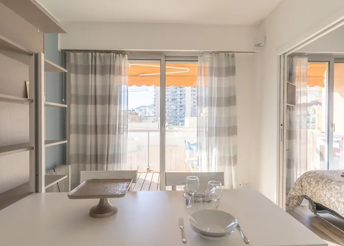 Classbnb - Well-located Near Monte Carlo